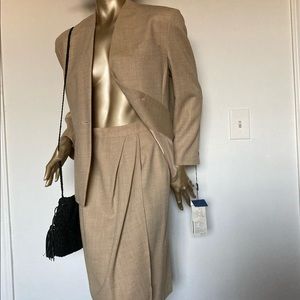 UVA Jindo linen suit size M new with tags